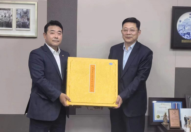 張乃文在(zài)韓拜訪國(guó)會議員、國(guó)會預決算特别委員會幹事樸釘并走訪格羅唯視總部